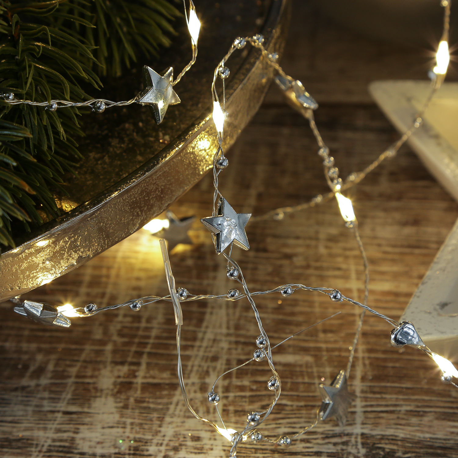 LED Drahtlichterkette Sterne und Perlen - 20 warmweiße LED - L: 1,9m - Batterie - silber