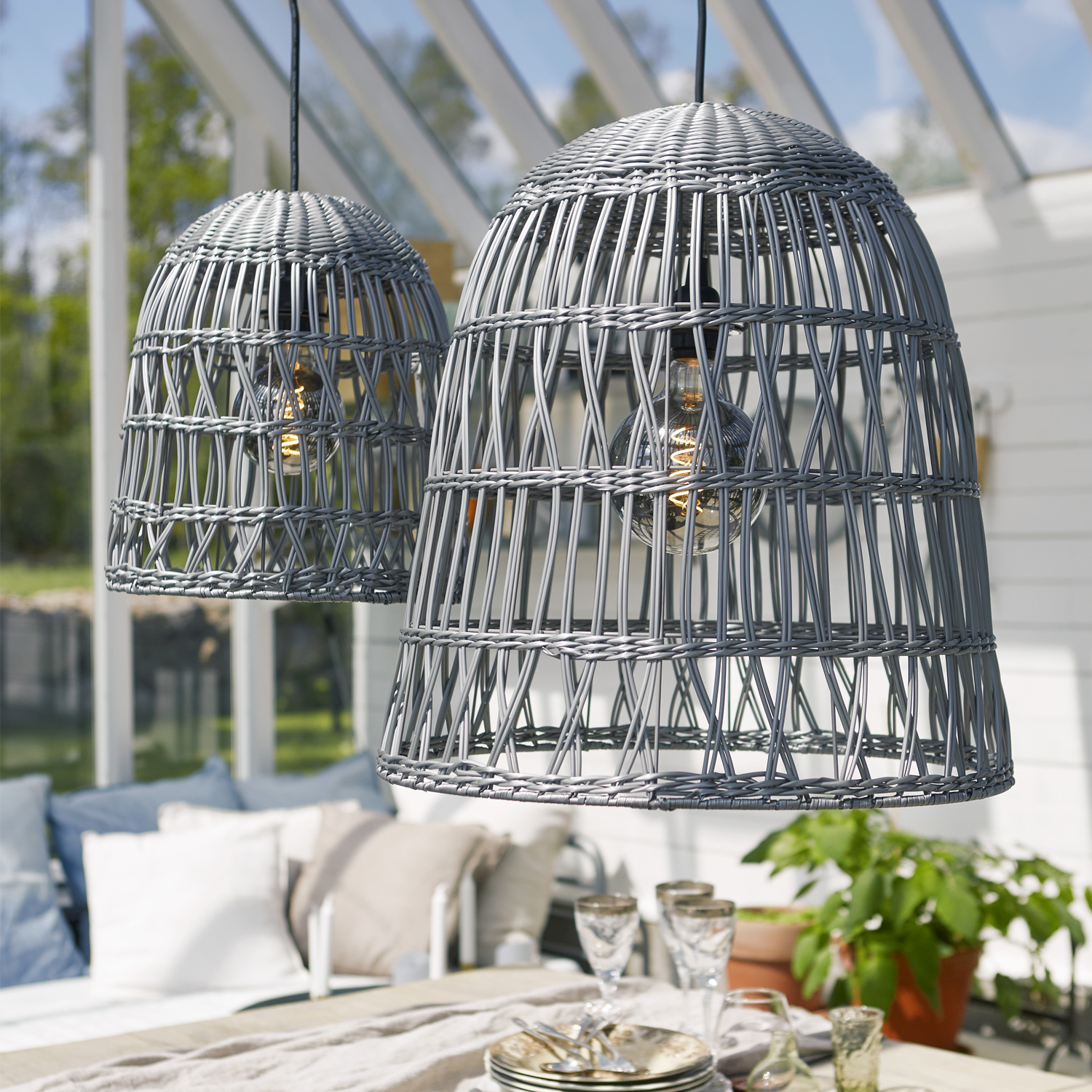 Lampenschirm BELL wetterfest - Rattan-Optik - mit E27 Kabelfassung - D: 30cm/H: 33cm - grau