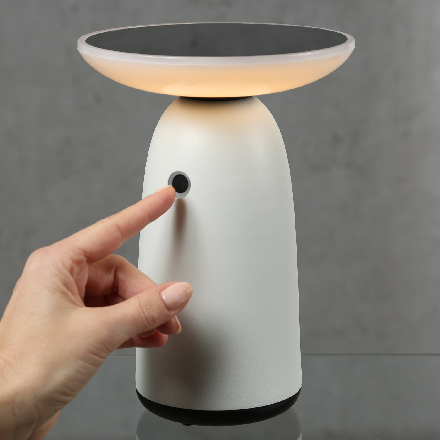LED Solar Garten Tischleuchte - 3 Helligkeitsstufen - H: 22cm - Lichtsensor - für Außen - weiß