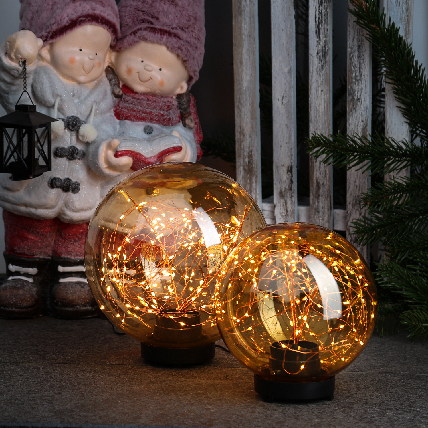 LED Kugel mit Drahtlichterkette - stehend - 100 bernsteinfarbene LED - D: 25cm - f. Außen - amber