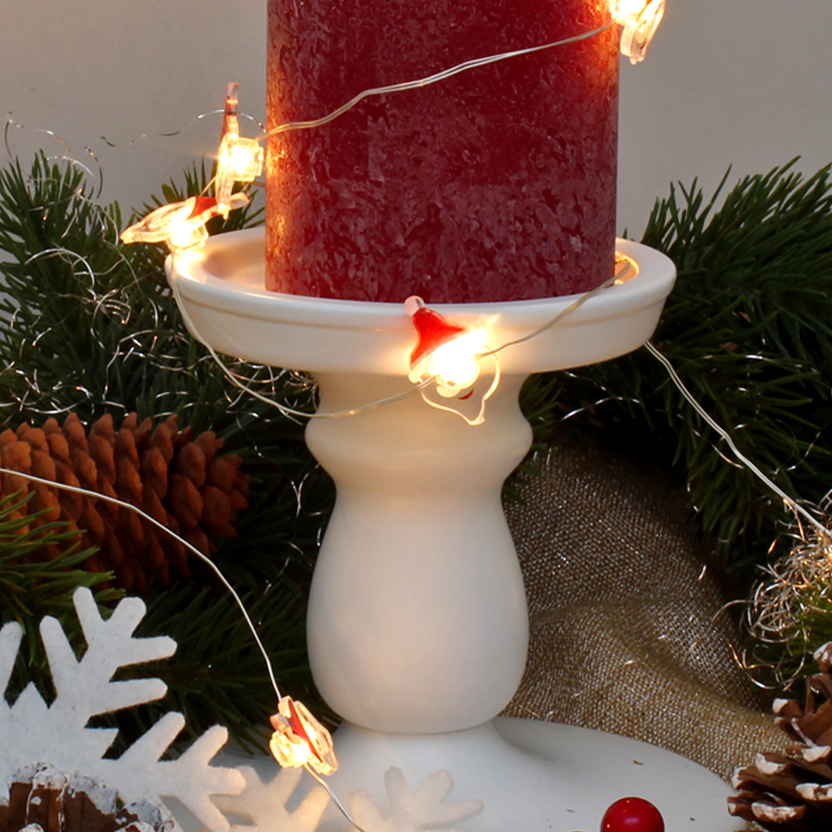 LED Drahtlichterkette "Santa" - 20 warmweiße LED - silberner Draht - L: 1,9m - Batteriebetrieb