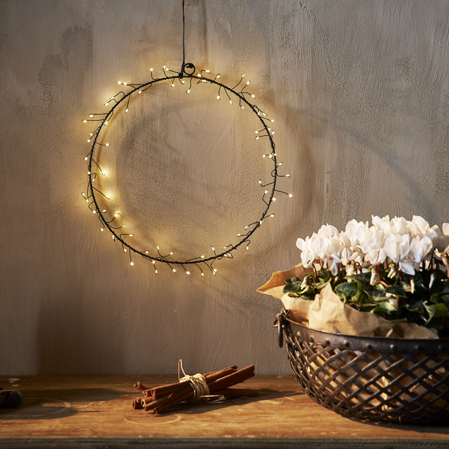 LED Kranz - Lichtkranz - 130 warmweiße LED - D: 30cm - Batterie - Timer - für Innen