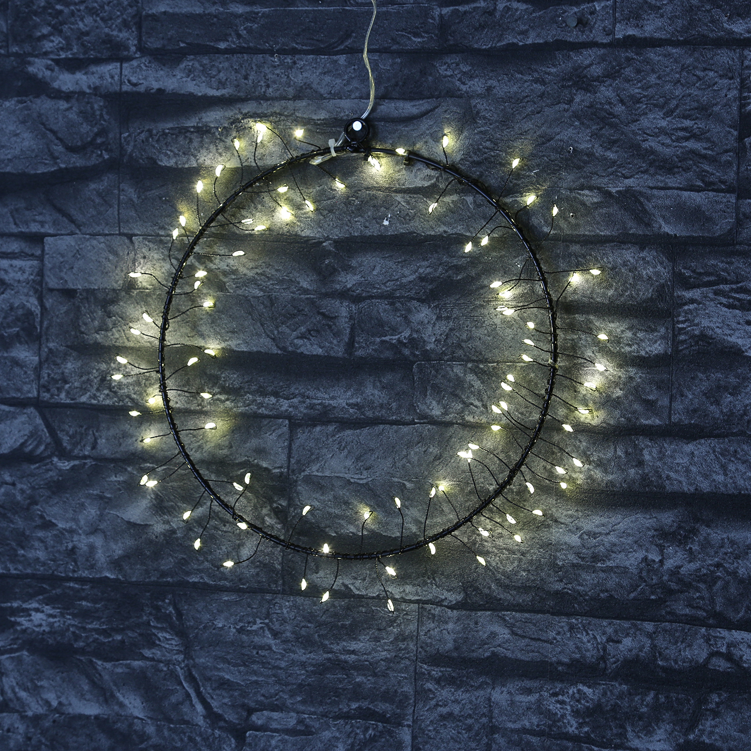 LED Kranz - Lichtkranz - 90 warmweiße LED - D: 24cm - Batterie - Timer - für Innen - schwarz