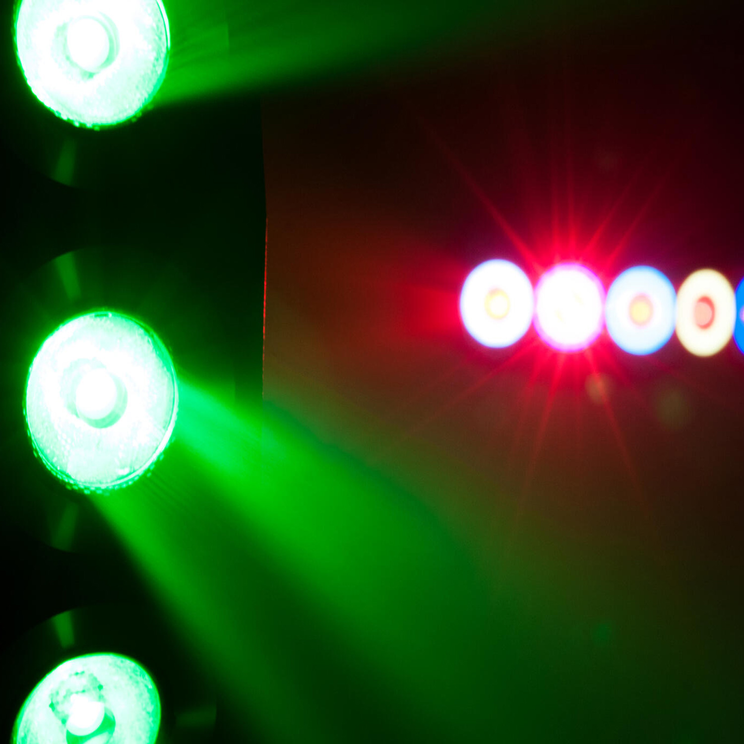 LED Hybrid Strahleneffekt - vollwertiger Party Lichteffekt mit Farben und Strahlen