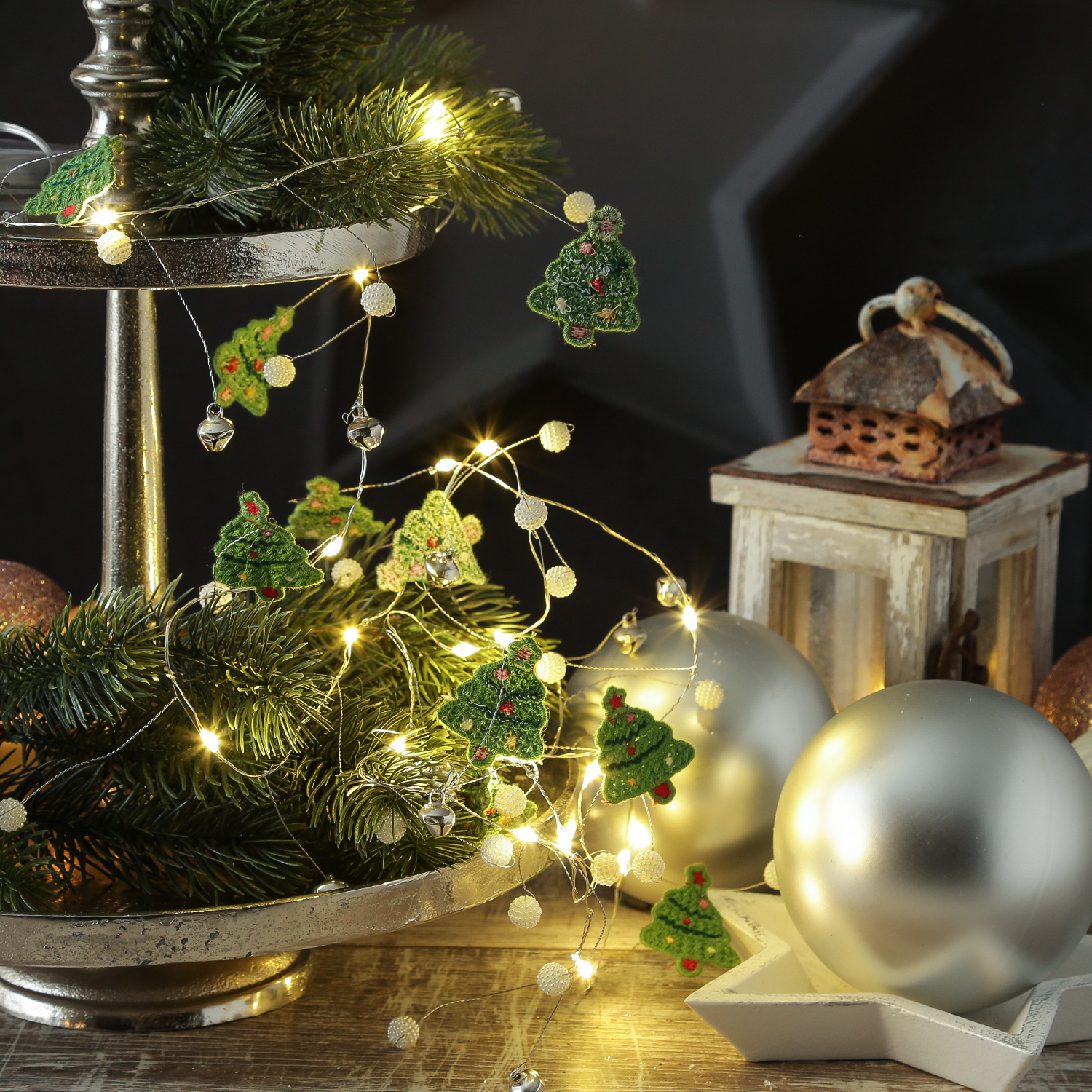 LED Lichterkette Tannenbaum - 20 warmweiße Tautropfen LED - silberner Draht - L: 1,9m