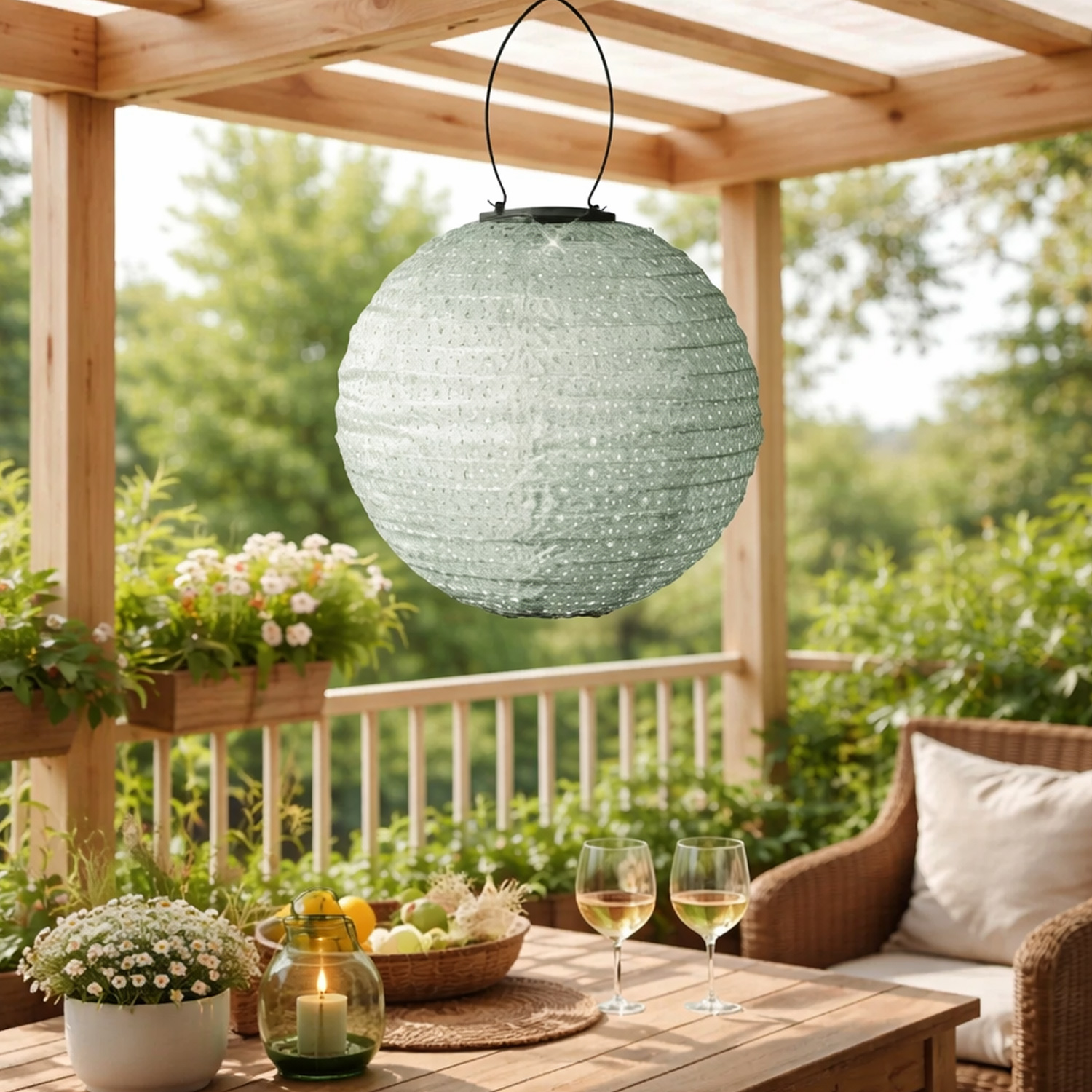 LED Solar Lampion - mit Blumenmuster - warmweiße LED - H: 25cm - D: 25cm - Lichtsensor - salbeigrün