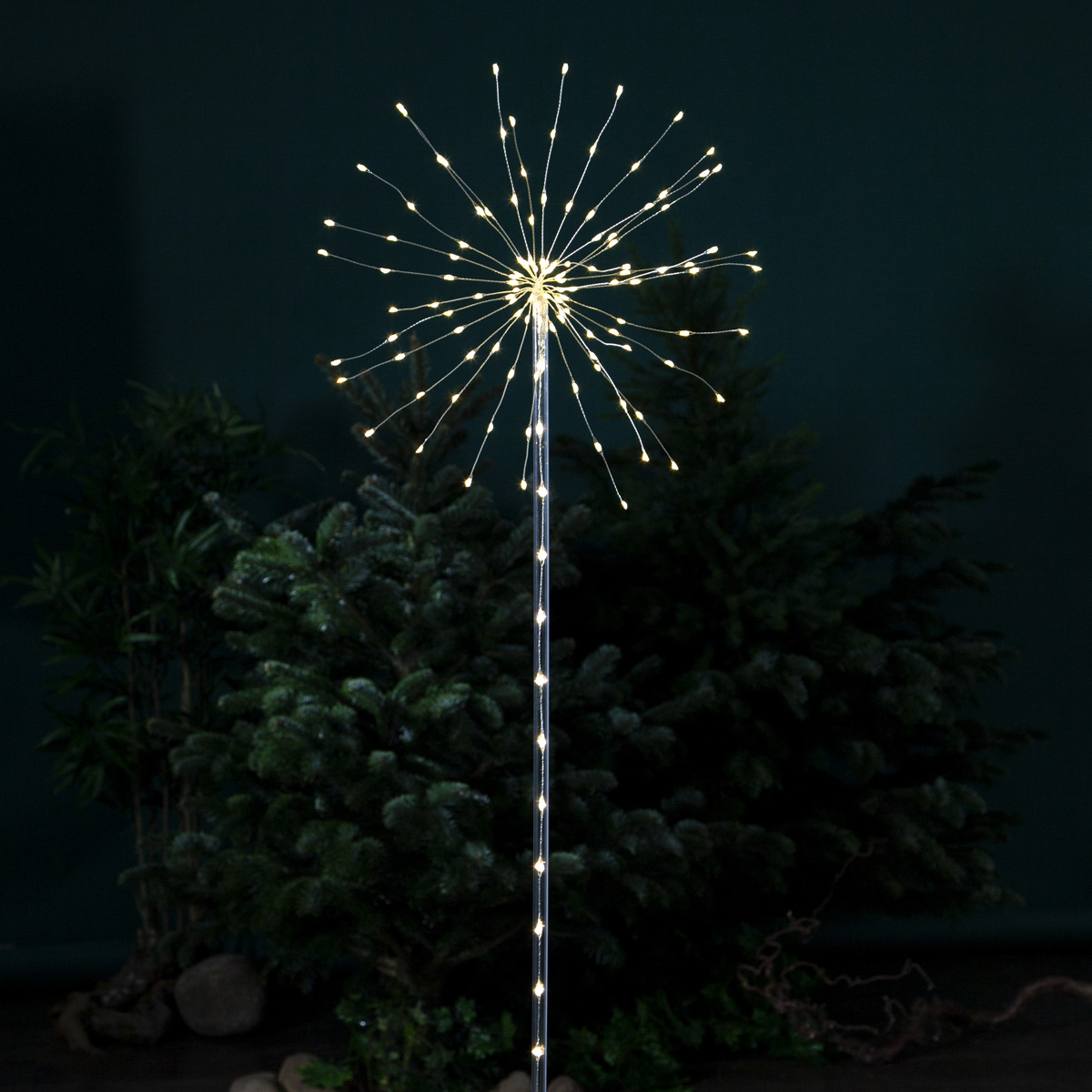 LED Dekostab "Firework" - H: 100cm - 152 warmweiße LED - Batteriebetrieb - 8 Funktionen - outdoor LED Dekostab "Firework" - H: 100cm - 152 warmweiße LED - Batteriebetrieb - 8 Funktionen - outdoor