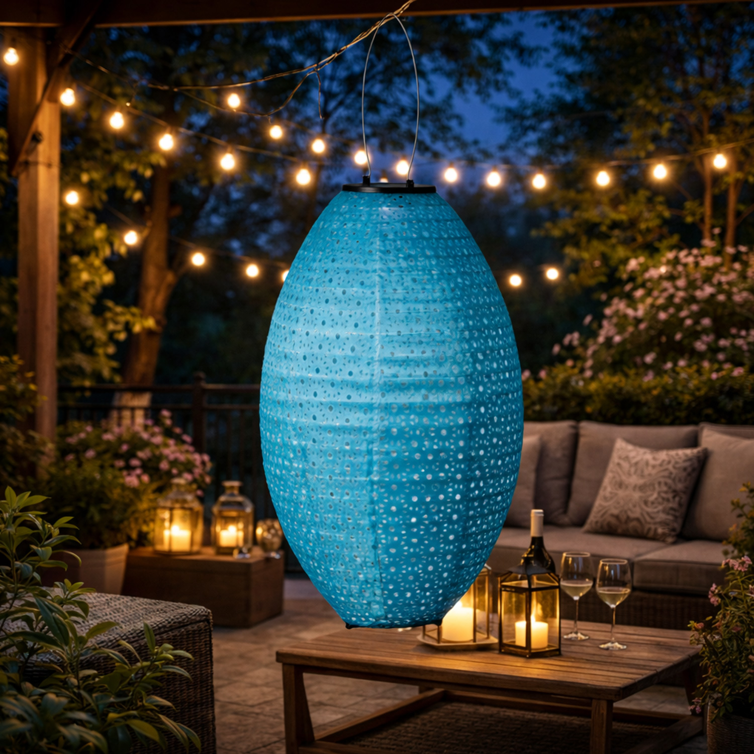 LED Solar Lampion oval - mit Blumenmuster - warmweiße LED - H: 38cm - D: 23cm - Lichtsensor - blau