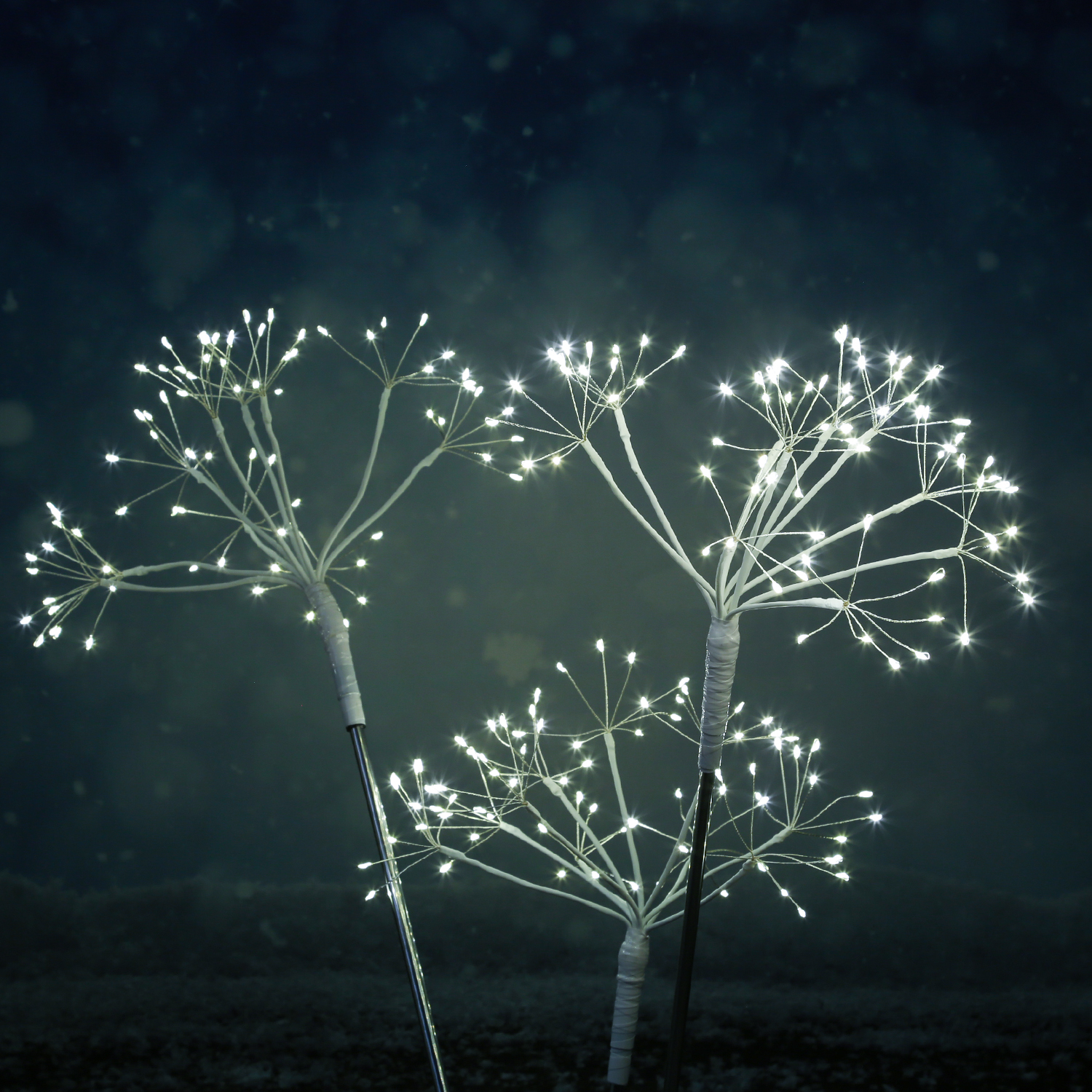 LED Gartenstecker Feuerwerk - Leuchtstäbe Pusteblumen - H: 80cm - 8Funkt./Fernb. - 3er Set weiß