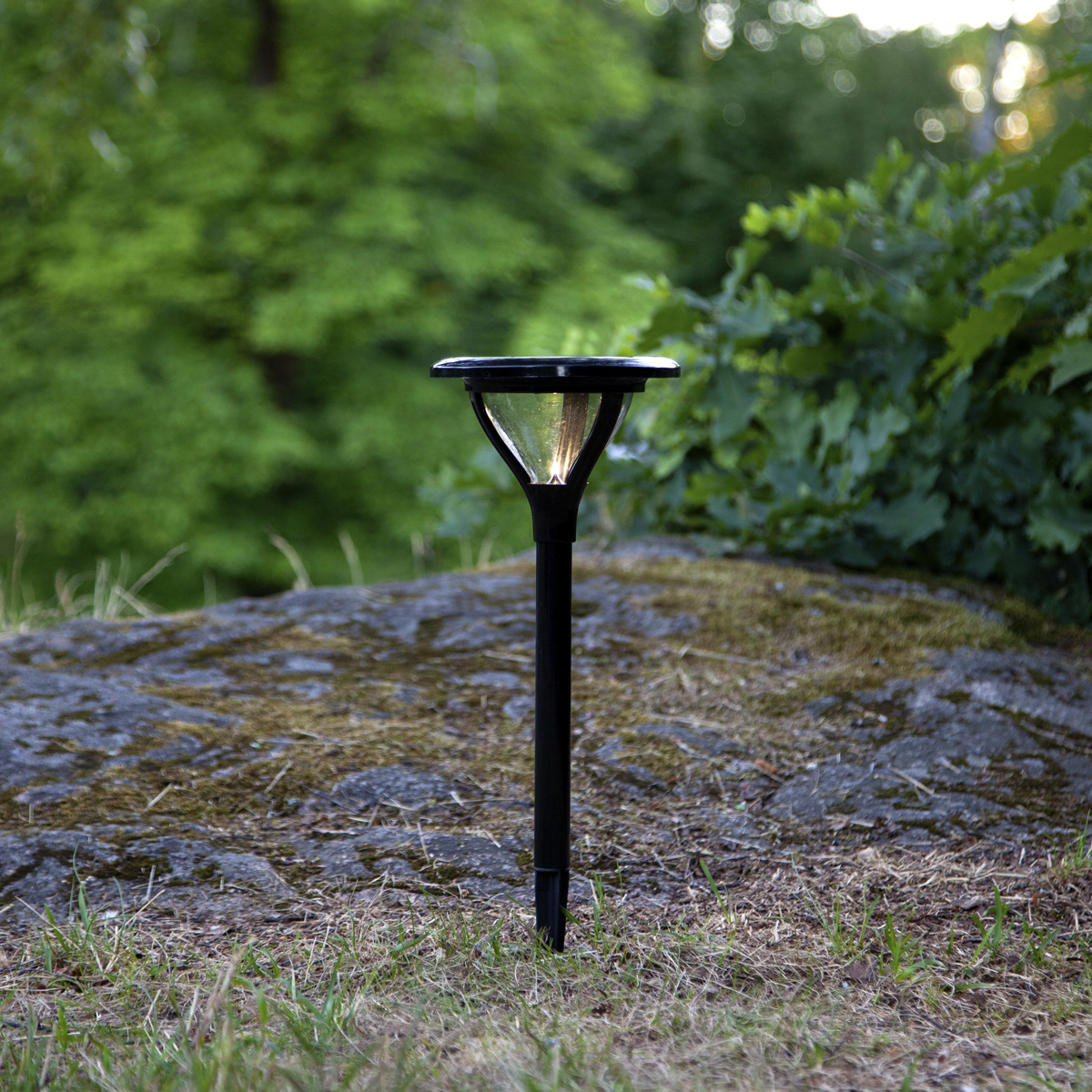 LED Solar Wegleuchte "Mervia" - warmweiße LED - 40lm