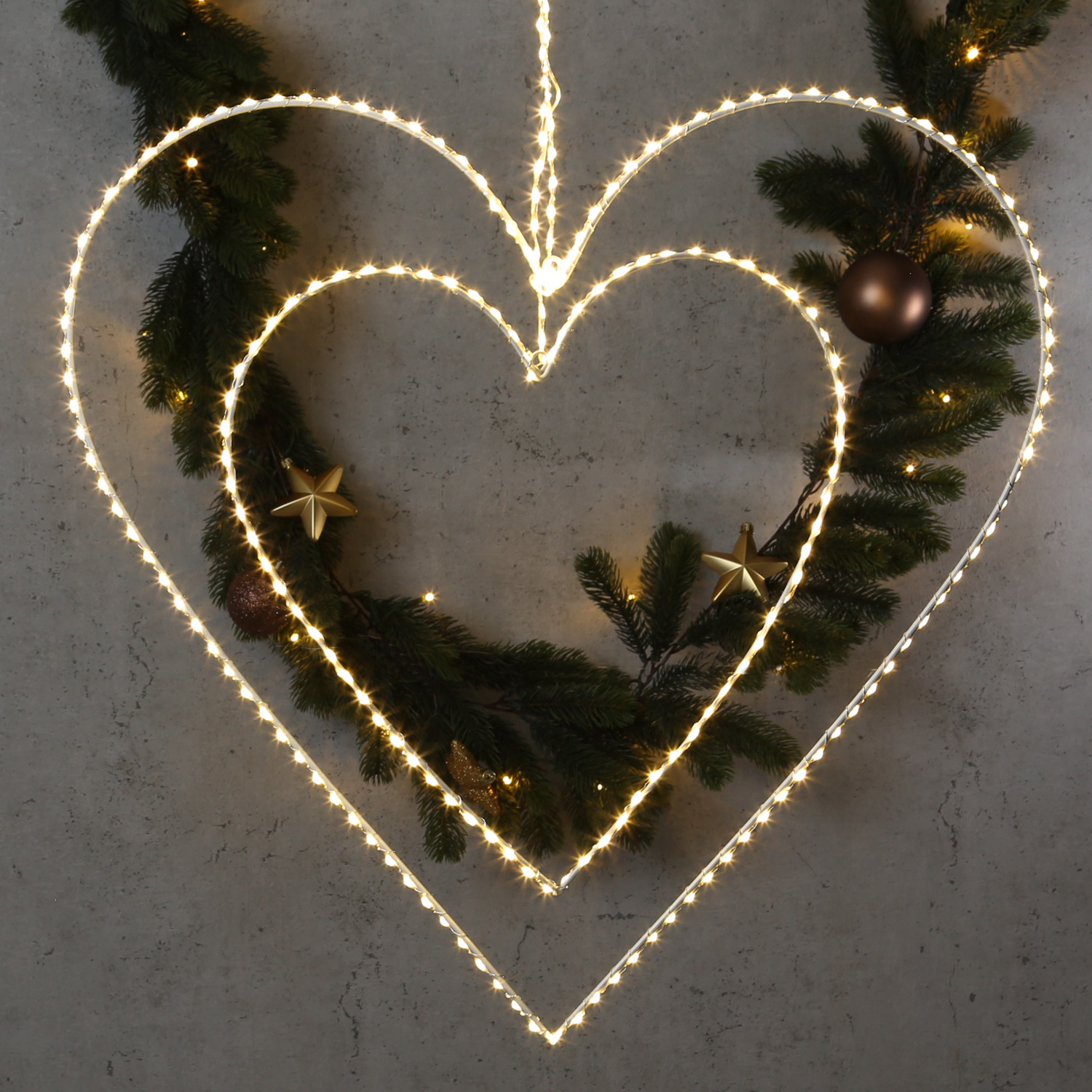 LED Metallherz - hängend - 120 warmweiße LED - D: 38cm - Außentrafo - weiß