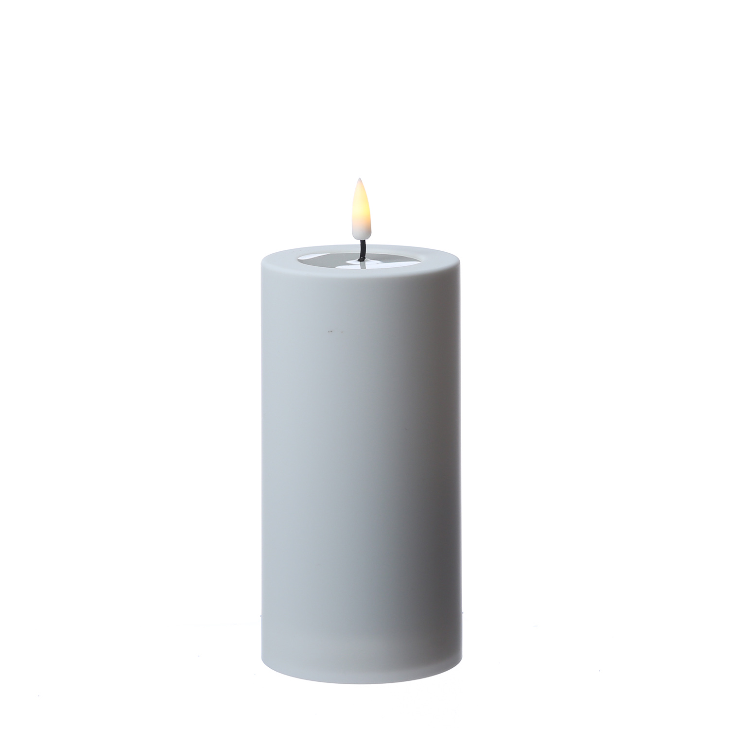 LED Stumpenkerze MIA - Kunststoff - realistische 3D Flamme - H: 15cm - outdoor - weiß LED Stumpenkerze MIA - Kunststoff - realistische 3D Flamme - H: 15cm - outdoor - weiß
