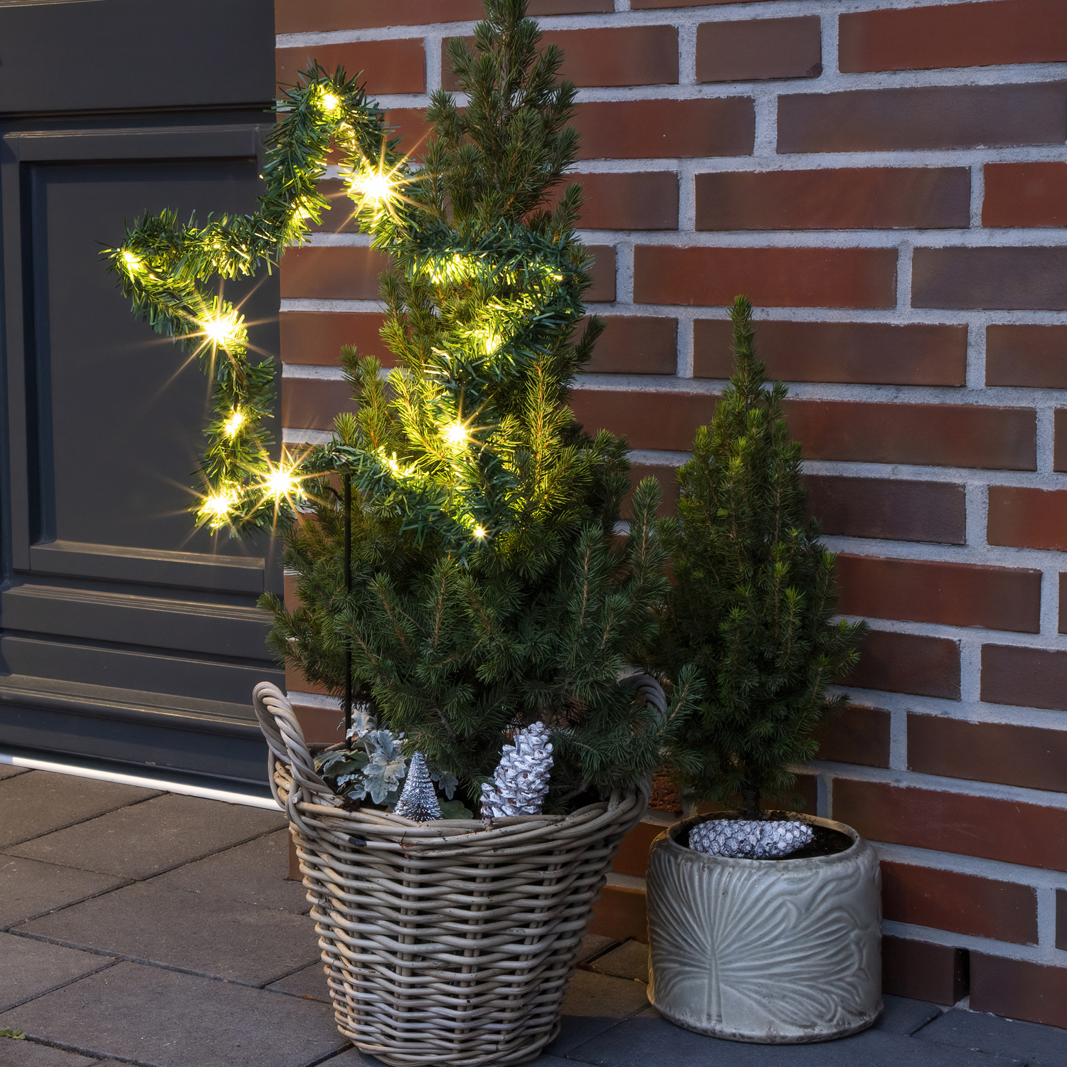LED Gartenstecker Stern - 15 warmweiße LED - H: 70cm - Batteriebetrieb - für Außen - grün