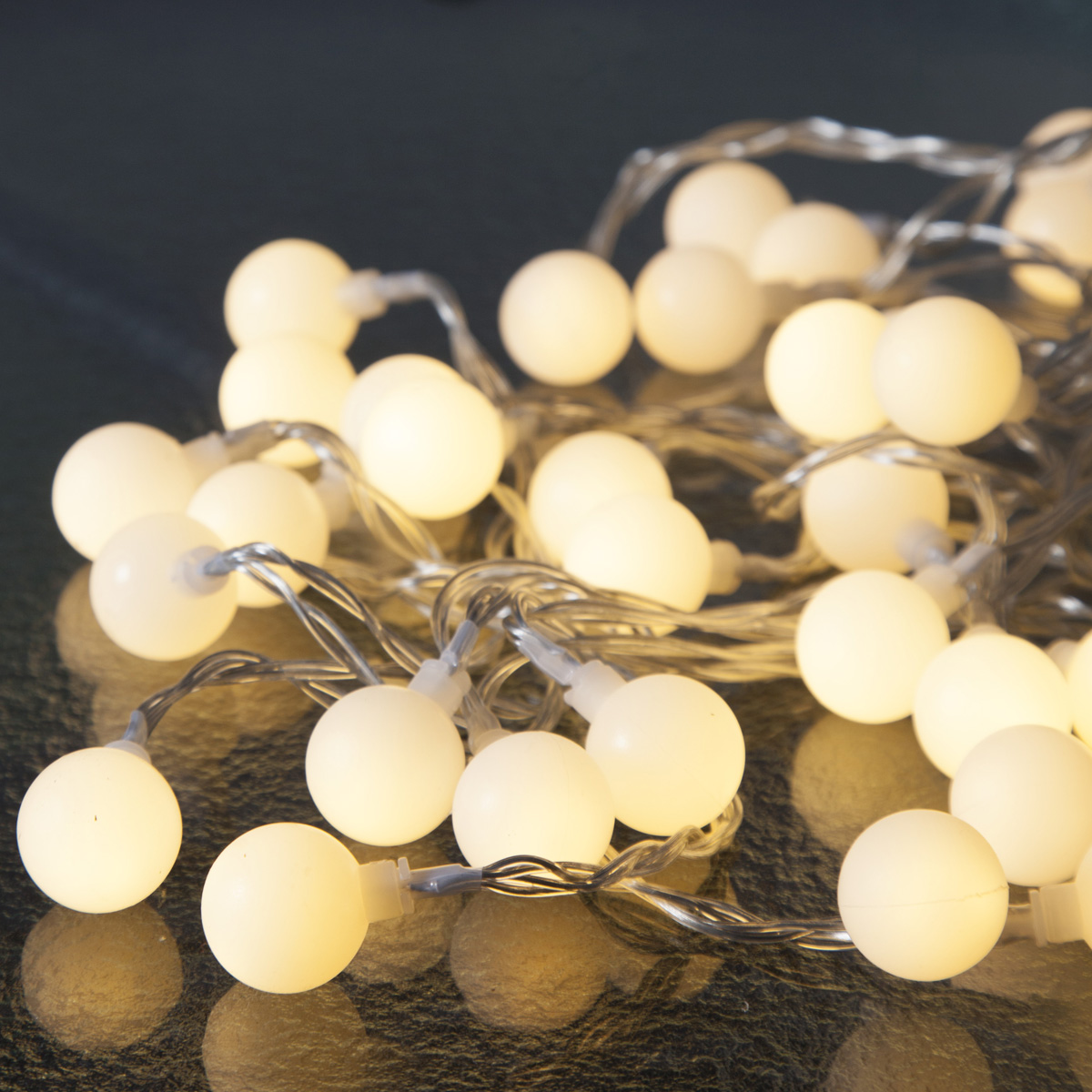 LED Lichterkette "Berry" - 50 warmweiße, opale LED - L: 7,35m - transparentes Kabel - Outdoor