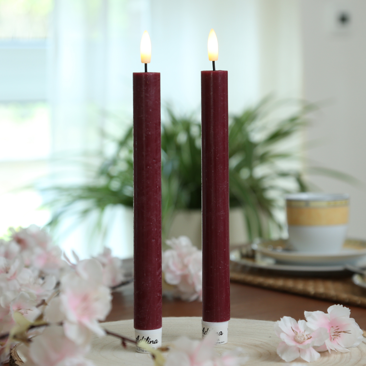 LED Stabkerzen LINA - Rustik-Optik - Echtwachs - 3D Flamme - H: 24cm - Timer - bordeauxrot - 2er Set