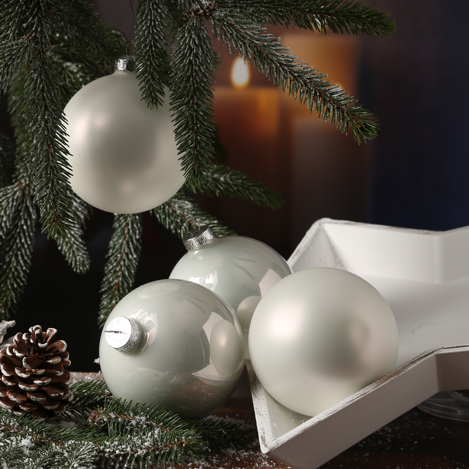 Christbaumkugel - Weihnachtsbaumkugel - bruchfest - D: 10cm - glänzend und matt - weiß - 4er Set