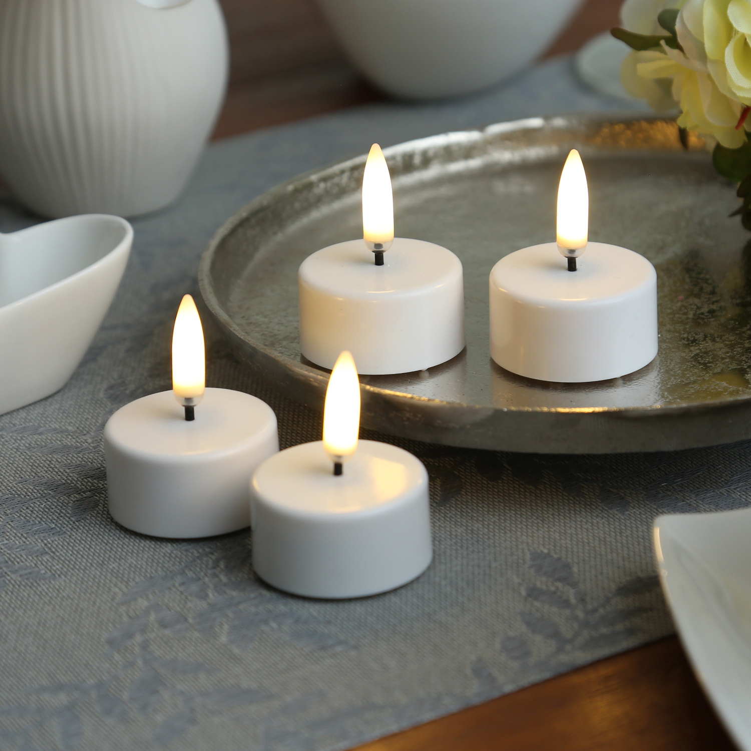 LED Teelichter THEA - Kunststoff - D: 3,9cm - H: 5cm - Timer - inkl. Batterie - weiß - 4er Set