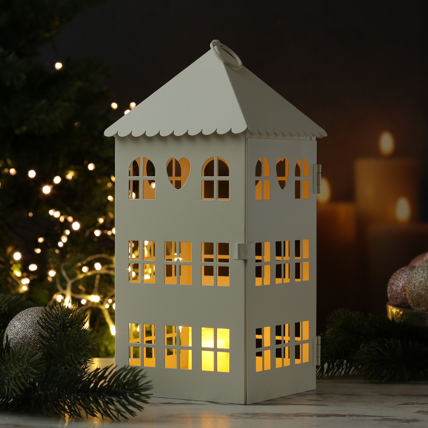 Laternen in Hausform mit Herz - 2er Set Metallhäuser - Lichthäuser - H: 30cm/23cm - weiß