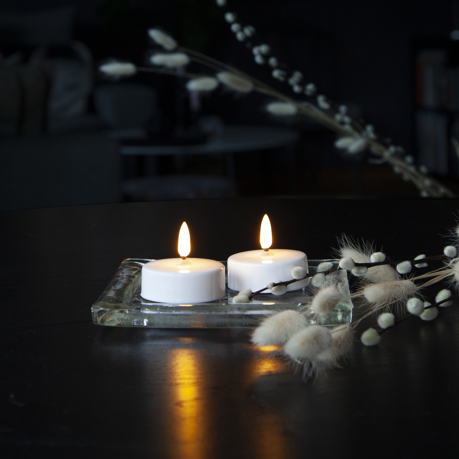 LED Teelicht "Flamme" - warmweiße Flamme - Batteriebetrieb - Timer - H: 5,5cm - weiß - 2er Set