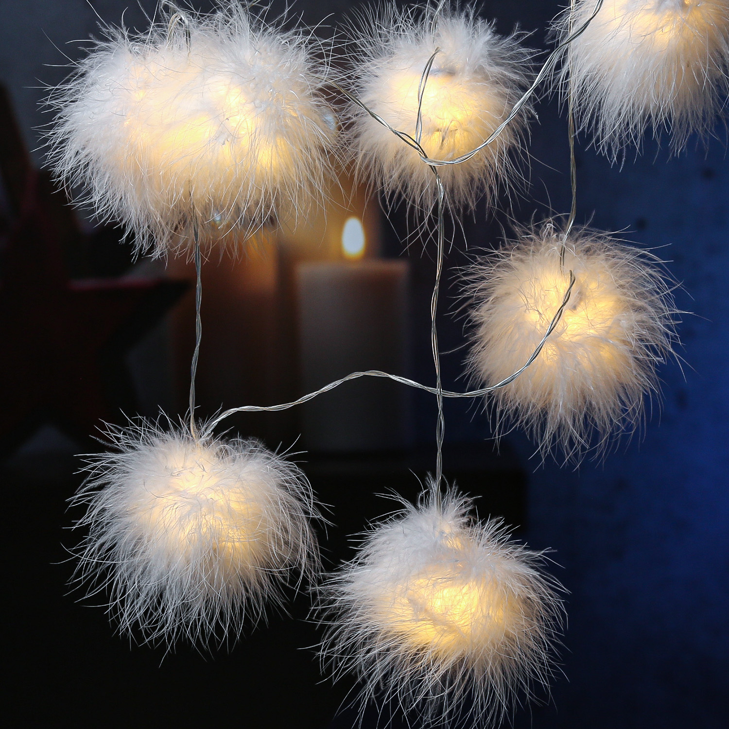 LED Lichterkette SCHNEEBÄLLE - 26 warmweiße LED - L: 10m - Trafo - für Innen - weiß