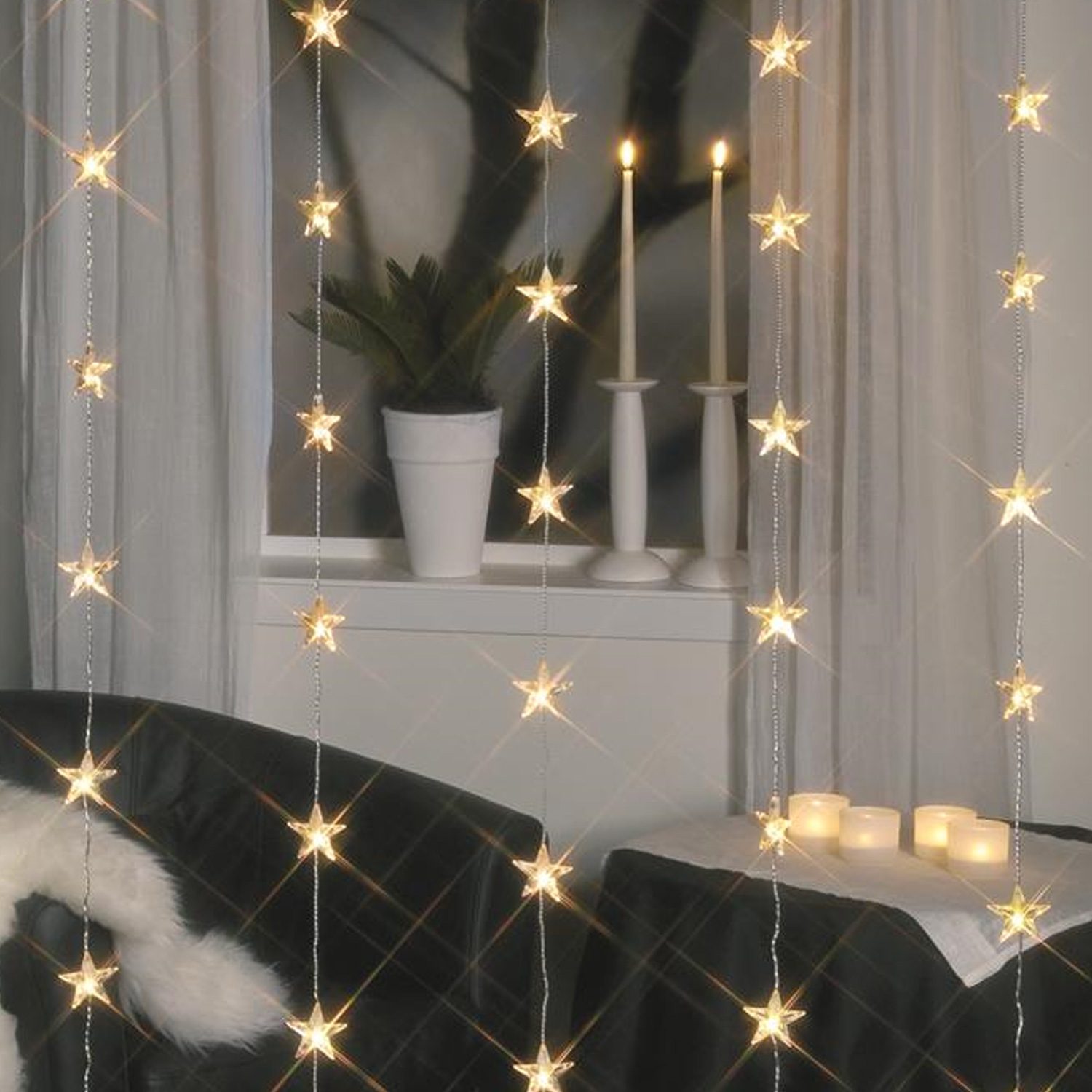 LED Lichtervorhang mit 50 Sternen - 50 warmweiße LED - 90x200cm - inkl. Trafo - für Innen LED Lichtervorhang mit 50 Sternen - 50 warmweiße LED - 90x200cm - inkl. Trafo - für Innen