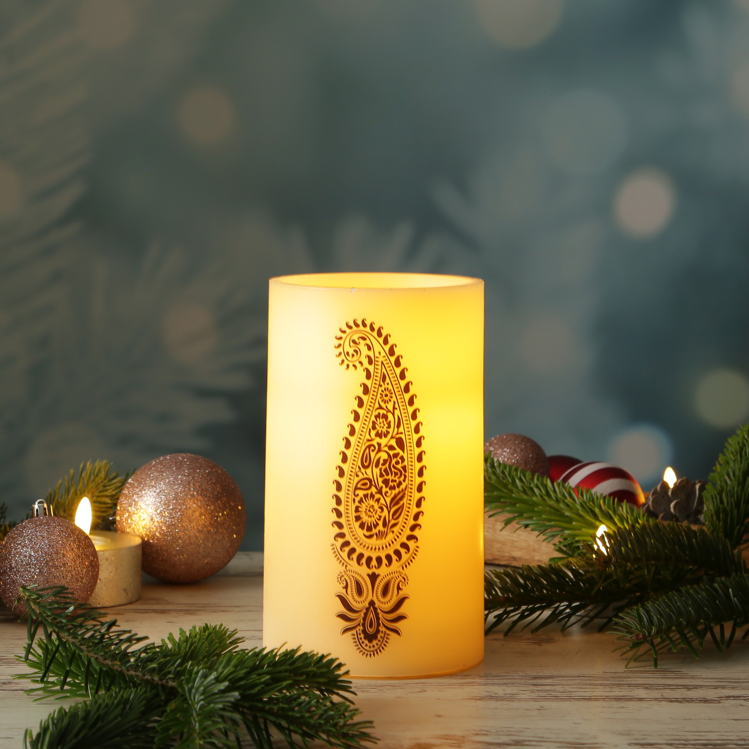 XXL LED Kerze Ornament - Echtwachs - flackernde LED - Timer - H: 20cm - D: 12cm