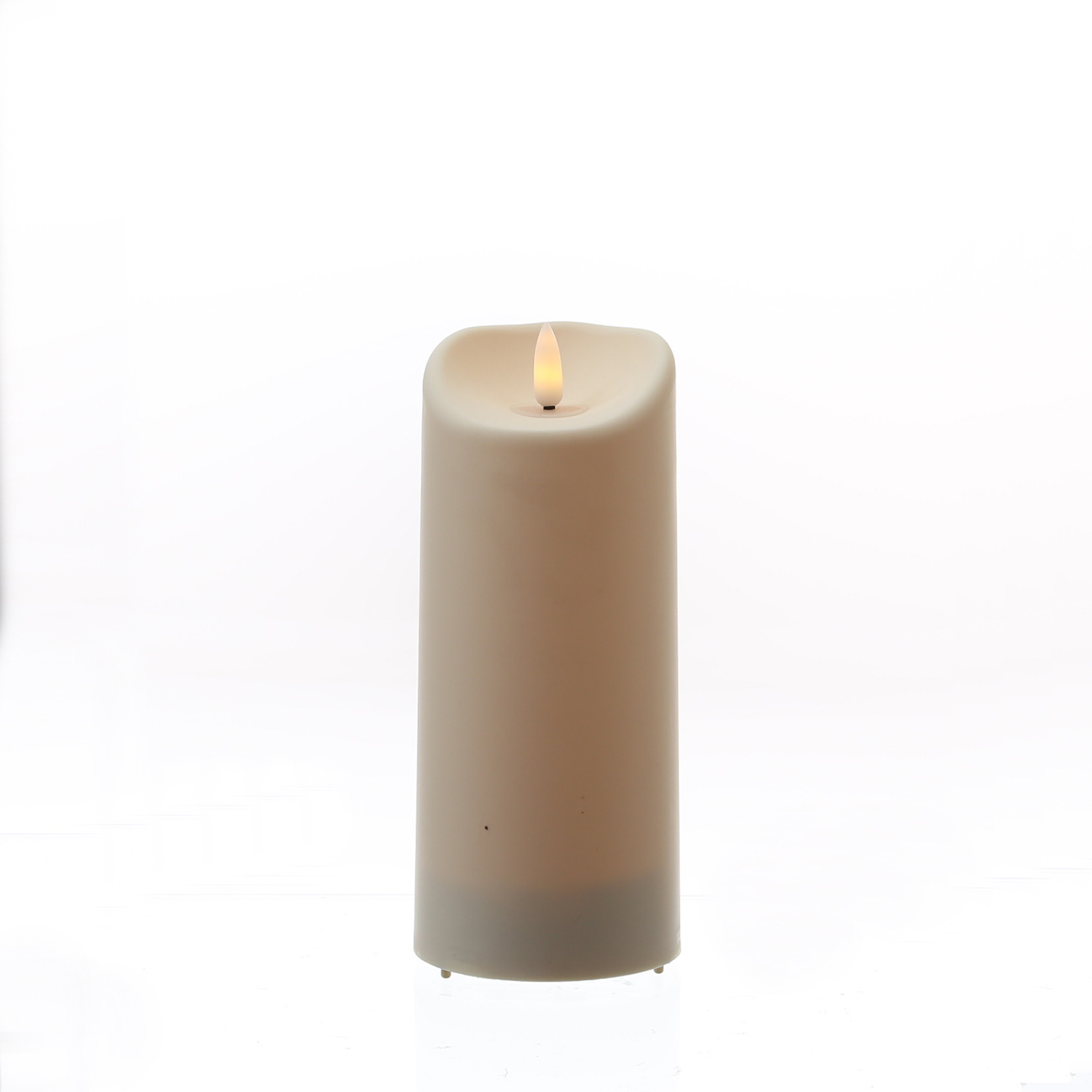 LED Stumpenkerze Flamme - Kunststoff - warmweiße 3D Flamme - H: 17,5cm - Timer - outdoor - creme