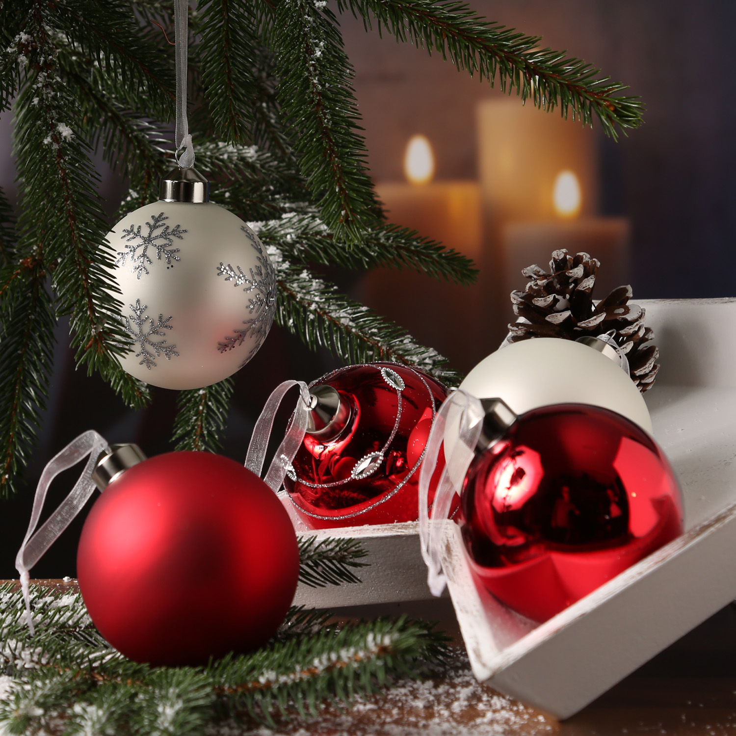Christbaumkugel - Weihnachtsbaumkugel - Glas - D: 8cm - glänzend und matt - rot, weiß - 6er Set