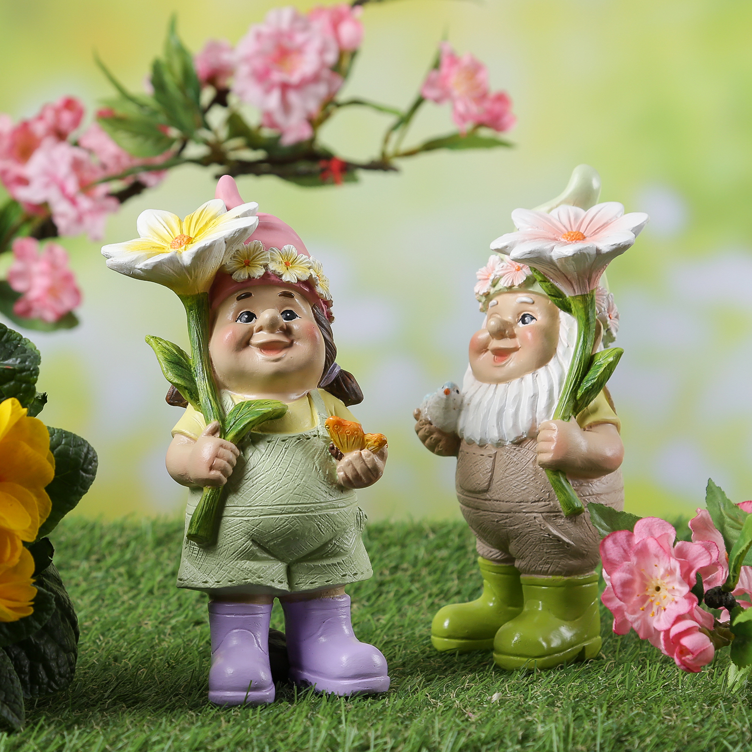 Gartenzwerg BERT - Zwerg mit Vögelchen und Blume - Gartenfigur - Polyresin - H: 17,5cm - bunt