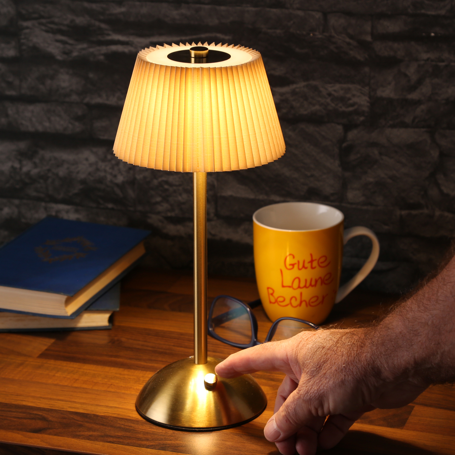 LED Tischlampe GENUA - wiederaufladbar per USB - 3 Lichtfarben - dimmbar - H:30,5cm - braun