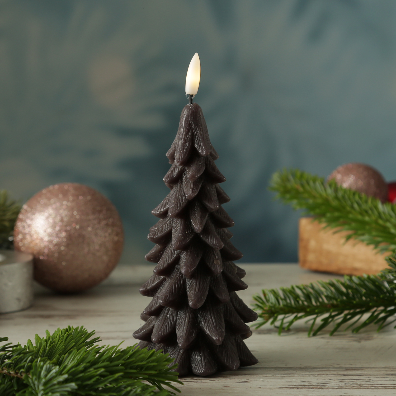 LED Kerze Tannenbaum - Echtwachs - 3D Flamme - H: 19cm - Timer - grau