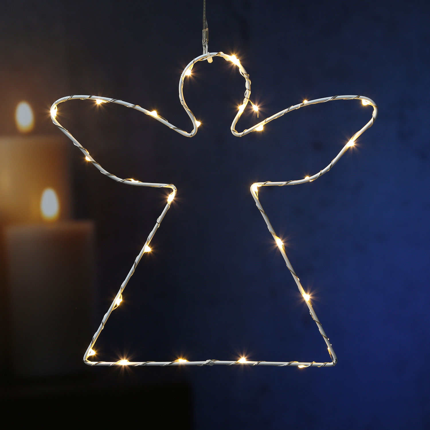 LED Engel - Metall - hängend - 24 warmweiße LED - H: 23,5cm - Batterie - silberner Draht - weiß