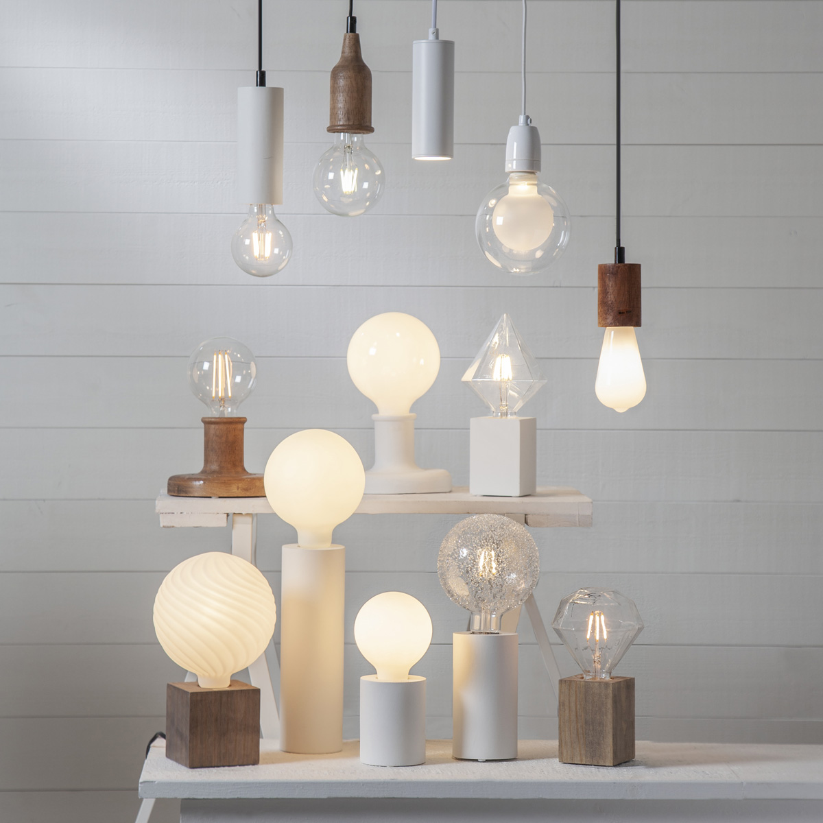 Lampenhalterung LYS - Tischleuchte - E27 - H: 10cm - stehend - Kabel mit Schalter - Holz - braun