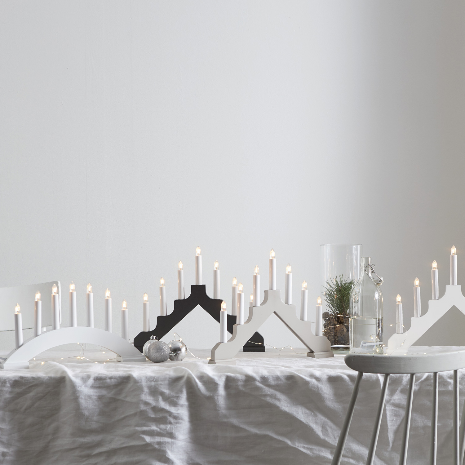 Fensterleuchter ADA - Weihnachtsleuchter - 7 warmweiße Glühlampen - H: 30cm - Schalter - dunkelgrau
