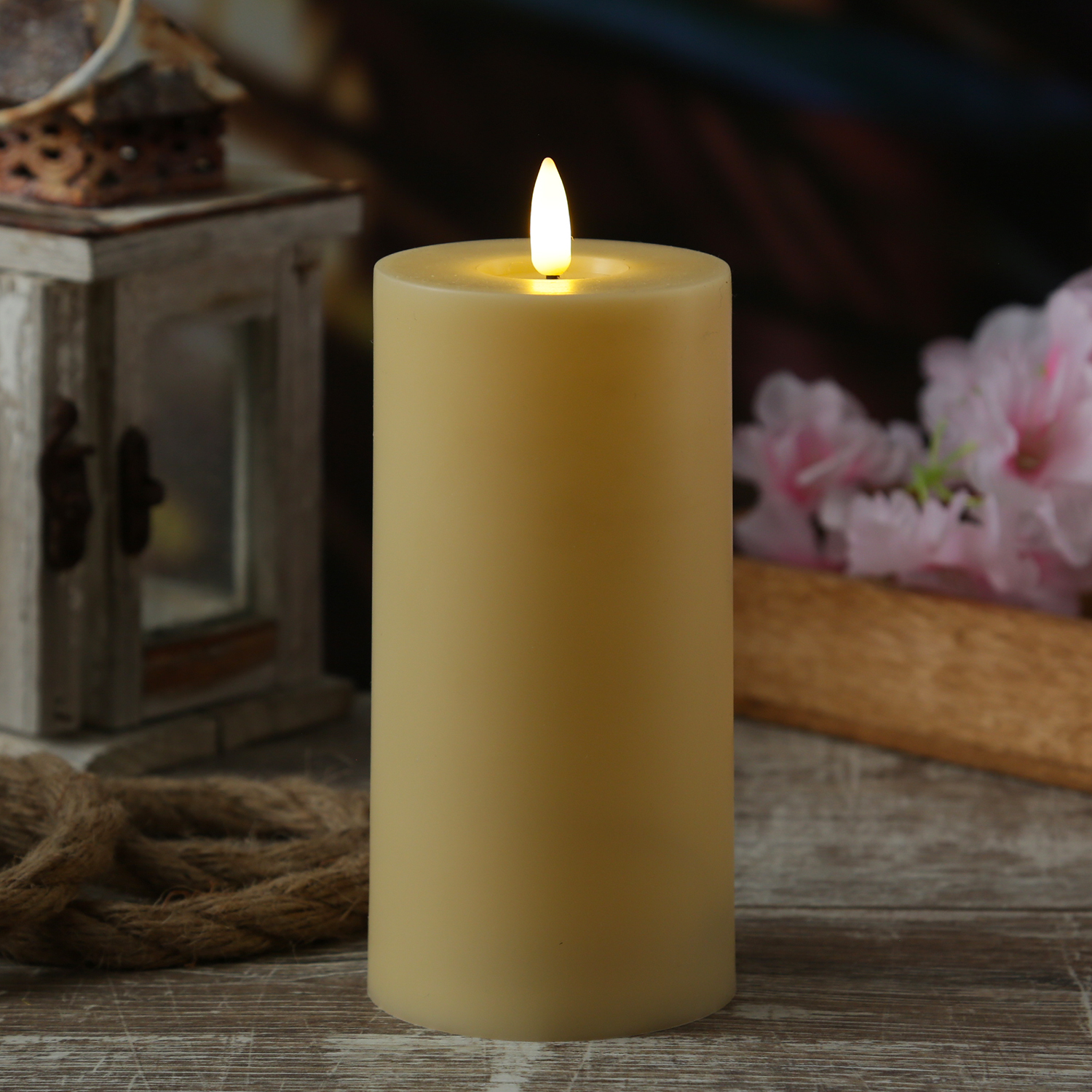 LED Kerze outdoor - Kunststoff - 3D Flamme - H: 17,5cm - D: 7,5cm - Timer - für Innen/Außen - creme