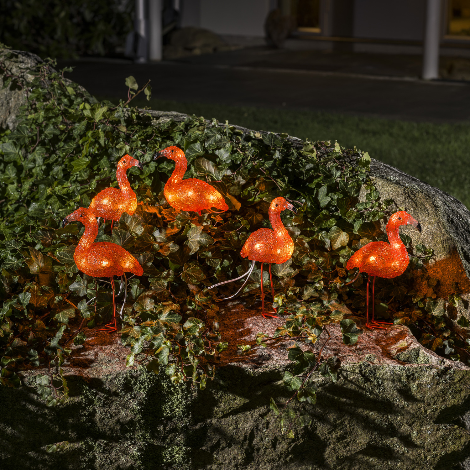 LED Acryl Flamingos - 40 bernsteinfarbene LED - 24V Außentrafo - weißes Kabel - L: 4m