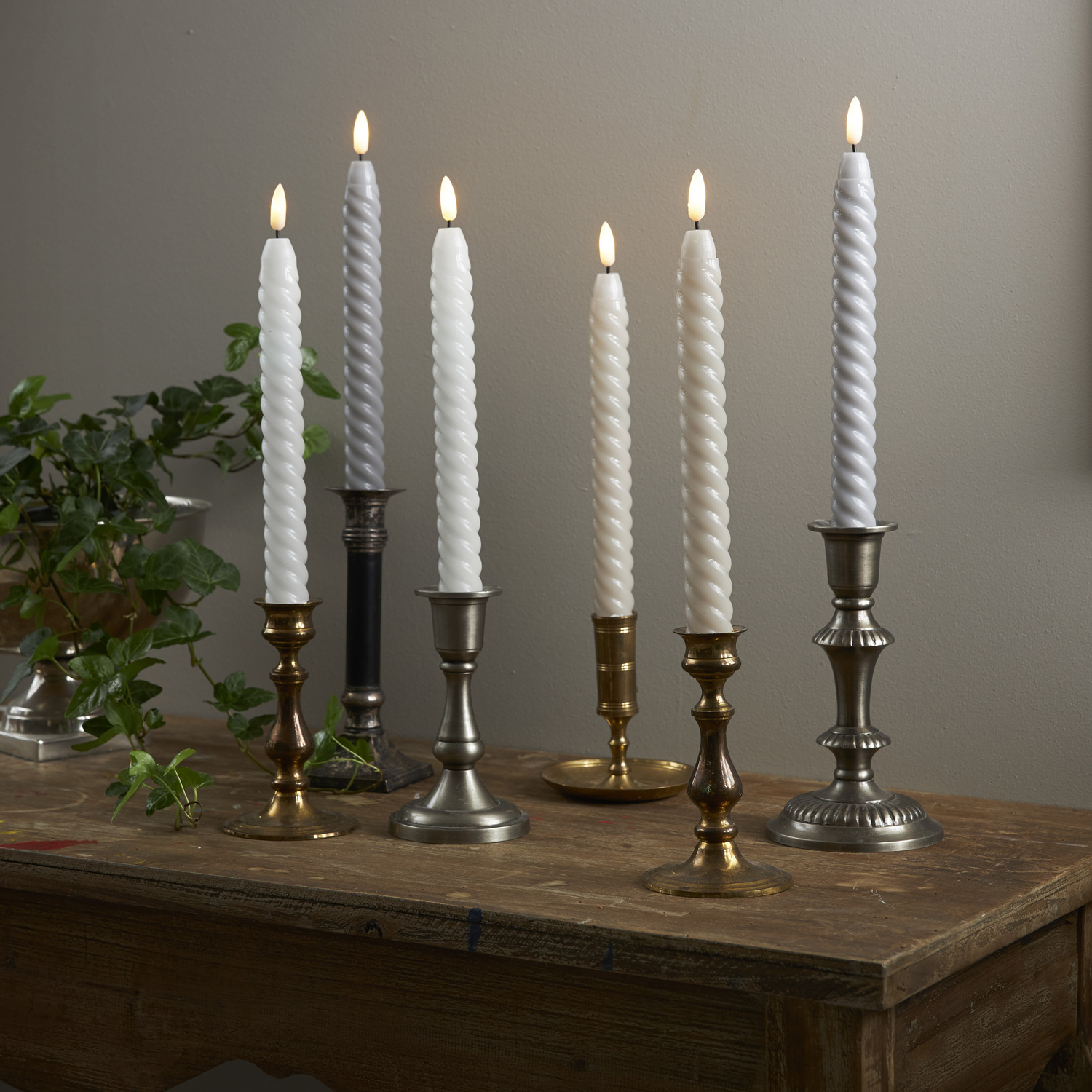 LED Stabkerzen SWIRL - Echtwachs - flackernde 3D Flamme - H: 25cm - Timer - grau - 2er Set