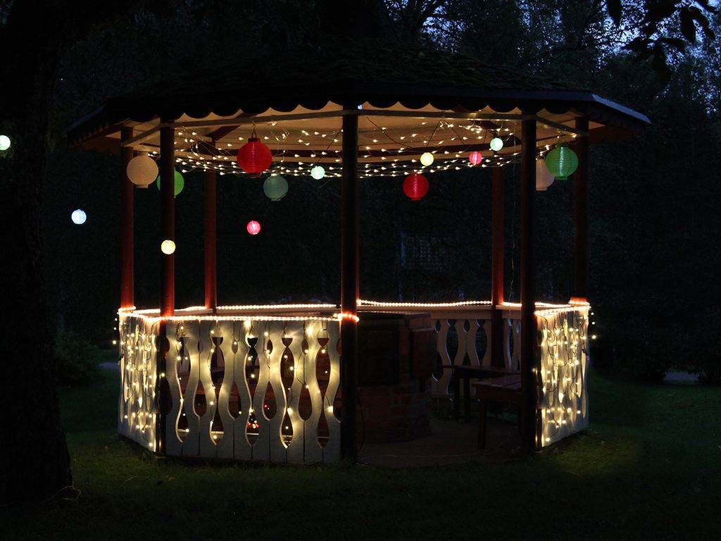 LED Solar Lampion FESTIVAL - kaltweiße LED - D: 20cm - Dämmerungssensor - mit Montagehaken - blau