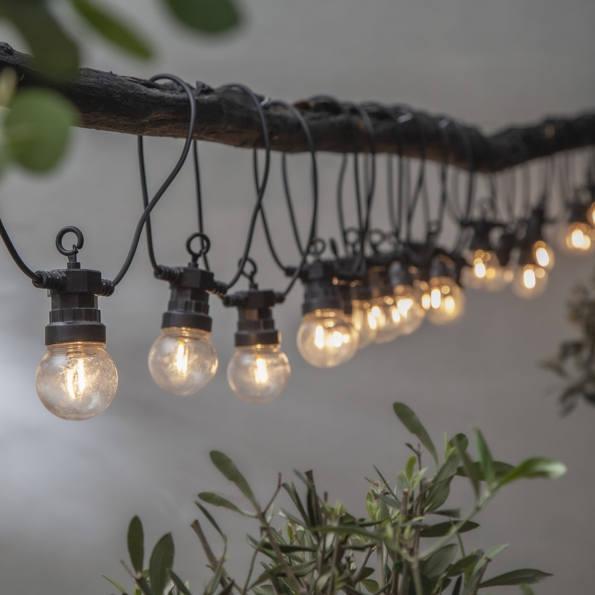 LED Lichterkette "CIRCUS" - 20 Kugeln, D: 5cm - warmweiße Filament LED - 8,8m - inkl.Trafo - outdoor
