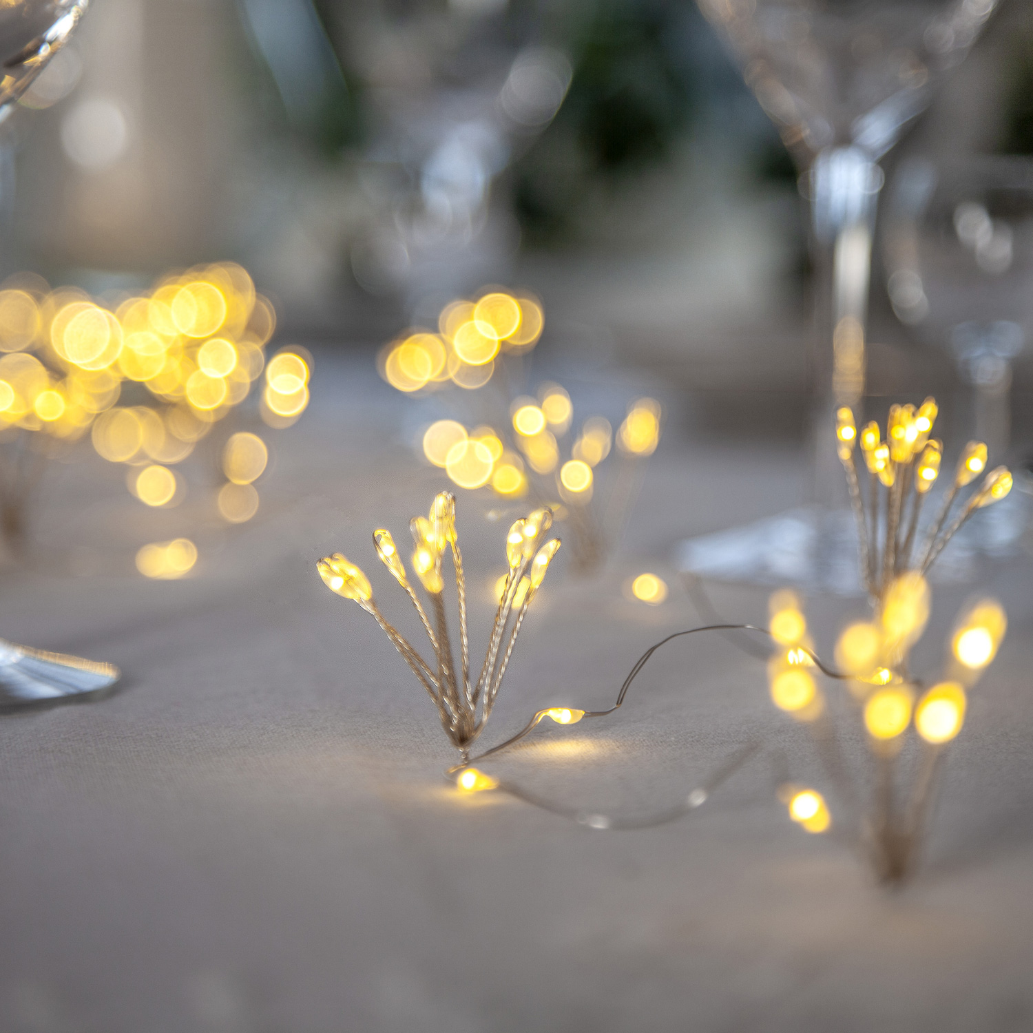 LED Lichterkette Dew Drop Blume - 120 Tautropfen LED - 10 Blüten - L: 1,4m - Timer - Batterie