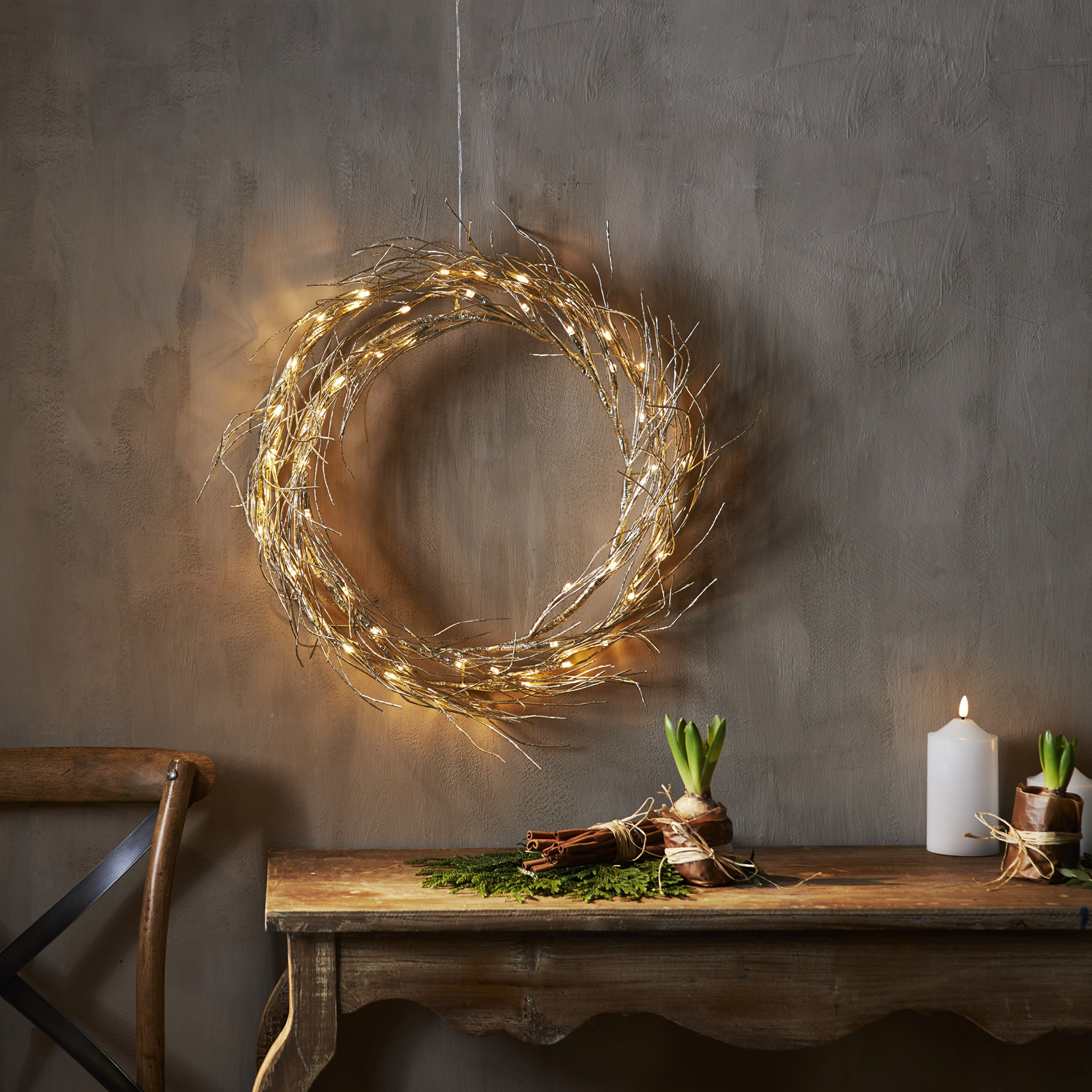 LED Lichtkranz Fizzy - 50 warmweiße LED - D: 45cm - Indoor - gold