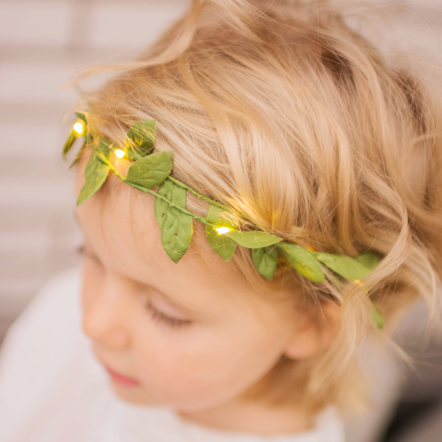 LED Lichterkette "Blätter" - 10 warmweiße LED - L: 95cm - Batteriebetrieb - grüne Blätter