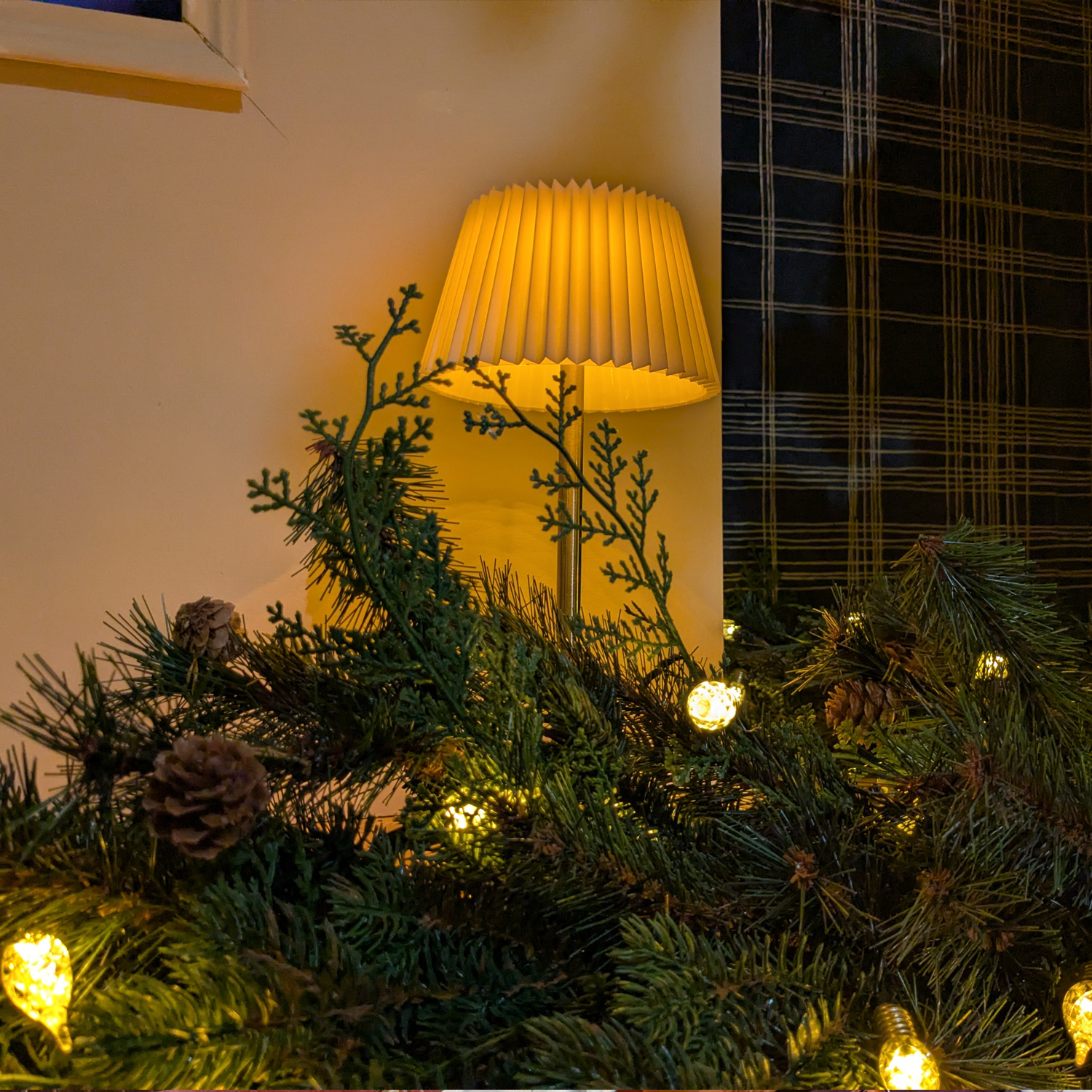 LED Tischlampe GENUA - wiederaufladbar per USB - 3 Lichtfarben - dimmbar - H:30,5cm - creme