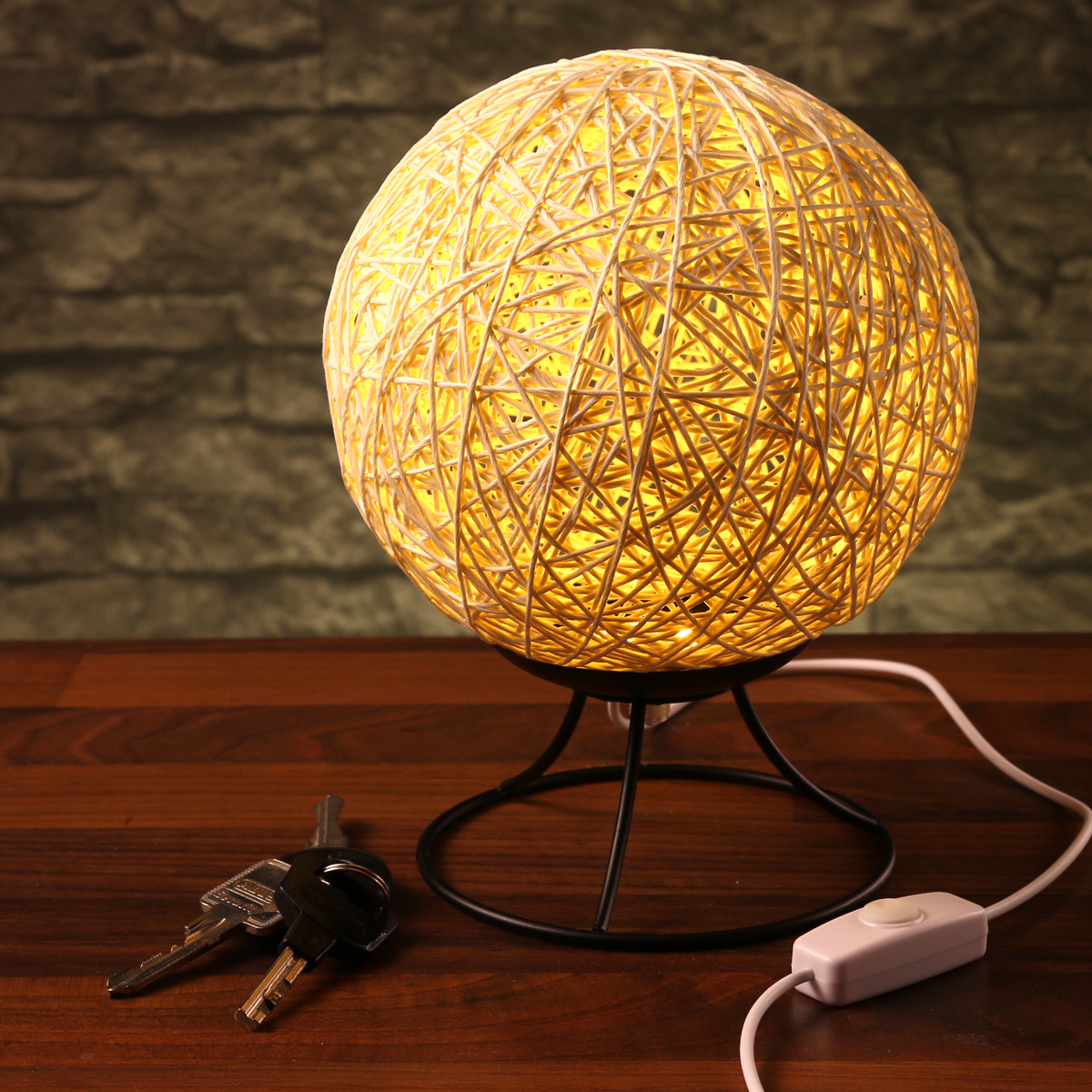 Dekolampe NEST - helle Bastkugel mit 6 warmweißen LEDs - dimmbar - USB Stromversorgung - D: 15cm