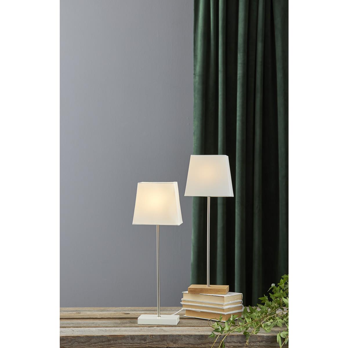 Papierstern/Dekoleuchte "Leo" - stehend - 5-zackig - D: 43cm, H: 65cm - E14 - inkl.Kabel - weiß/weiß