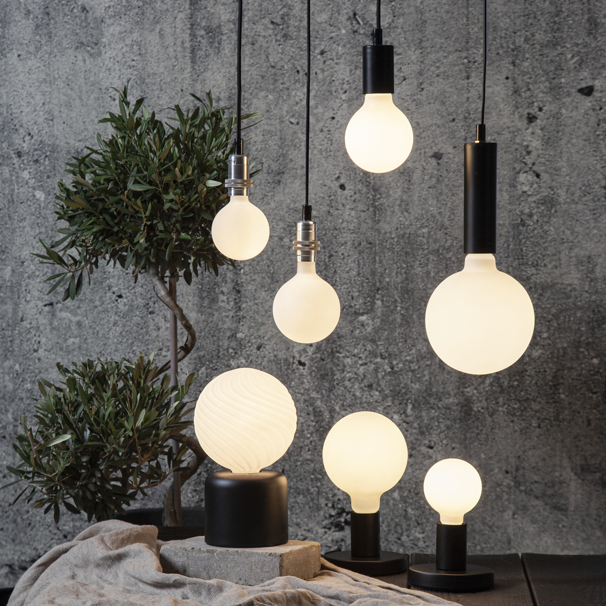 LED DEKO Leuchtmittel G95 - OPAL - soft-touch - E27 - D: 95mm - 5W - 2600K - 400lm - dimmbar