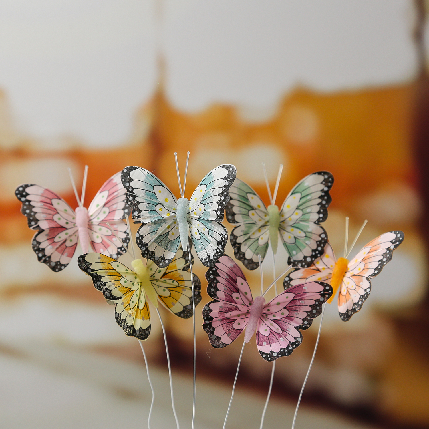 Deko Schmetterling - Federn und Draht - H: 6,5cm - gelb, orange, grün, pink, lila, blau - 6er Set