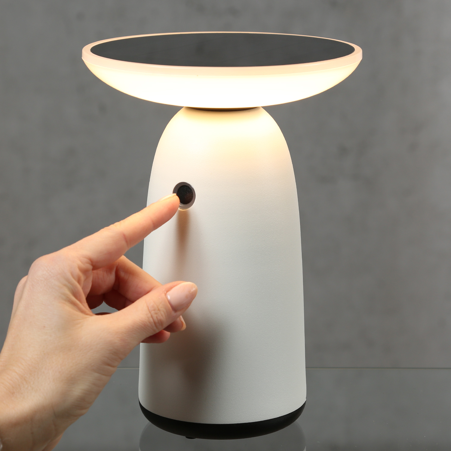 LED Solar Garten Tischleuchte - 3 Helligkeitsstufen - H: 22cm - Lichtsensor - für Außen - weiß