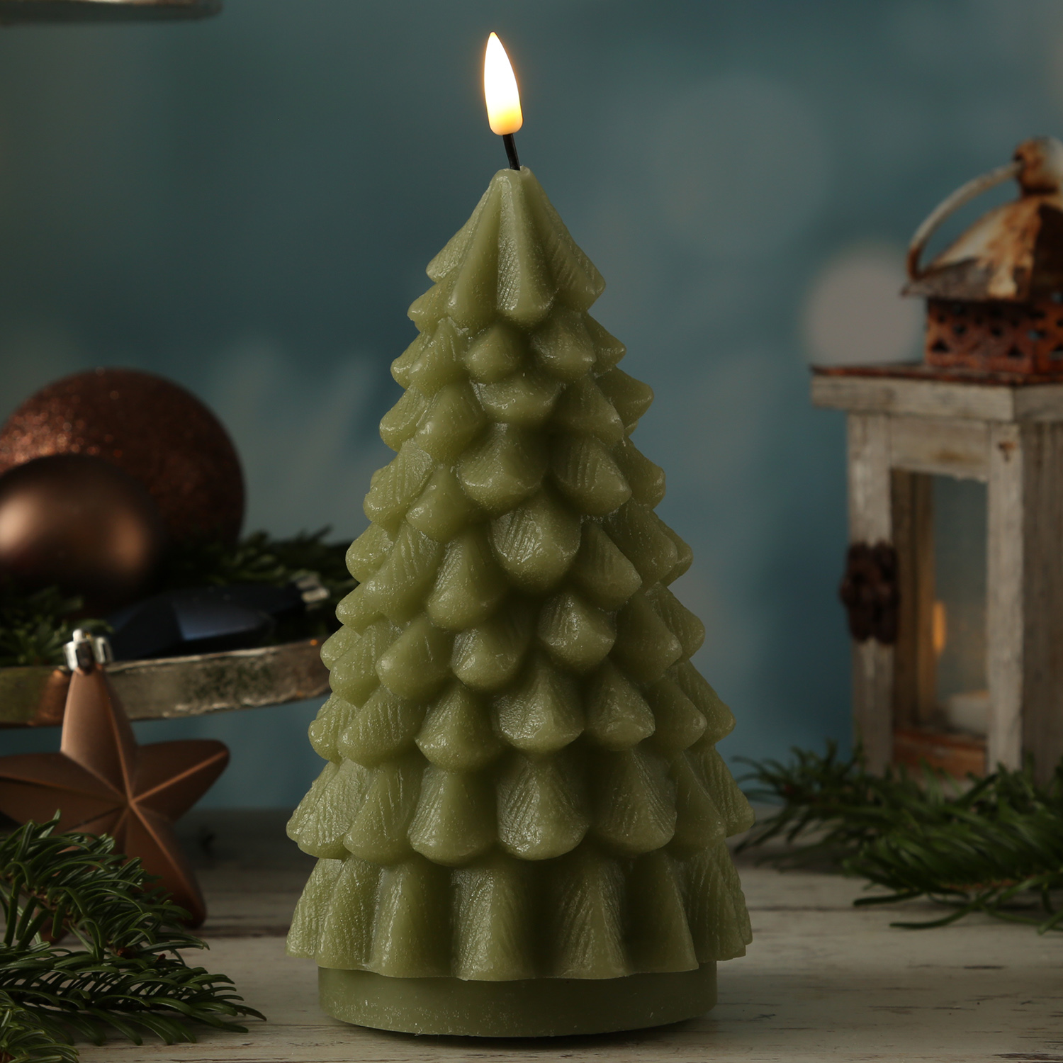 LED Kerze Tannenbaum - Echtwachs - warmweiße 3D Flamme - H: 18cm - Timer