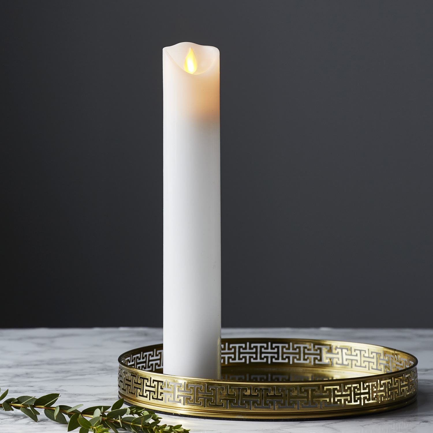 LED Stumpenkerze - Taufkerze - Echtwachs - mechanische Flamme - H: 30cm, D: 5cm - Timer - weiß